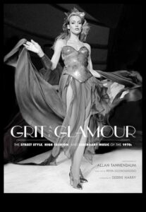 الجرأة والتألق: أساسيات أسلوب الشارع لعشاق الموضة المعاصرين