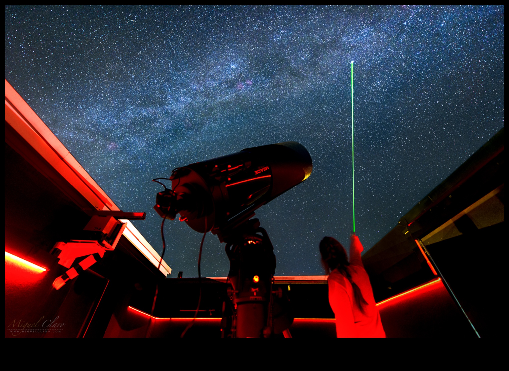 سحر النجوم السماوية من خلال عدسة التصوير الفلكي 6 سحر سماوي: تحديق النجوم من خلال أساليب التصوير الفلكي